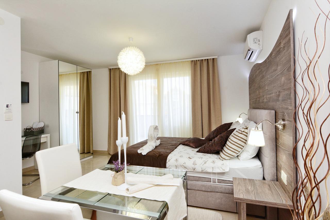 Apartments Maritea Водице Екстер'єр фото